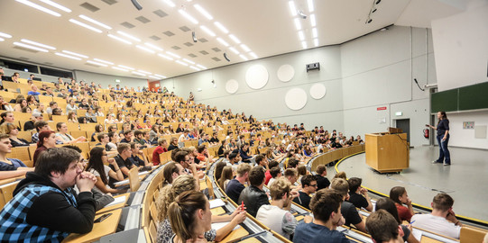 Lecture hall Students sitting in a lecture in the lecture hall.